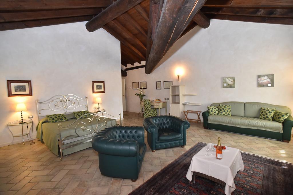 Agriturismo La Camilla Concorezzo Ruang foto